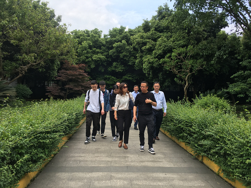 四川省社会科学院到我公司调研“十四五”残疾人包管和开展妄想事情_副本